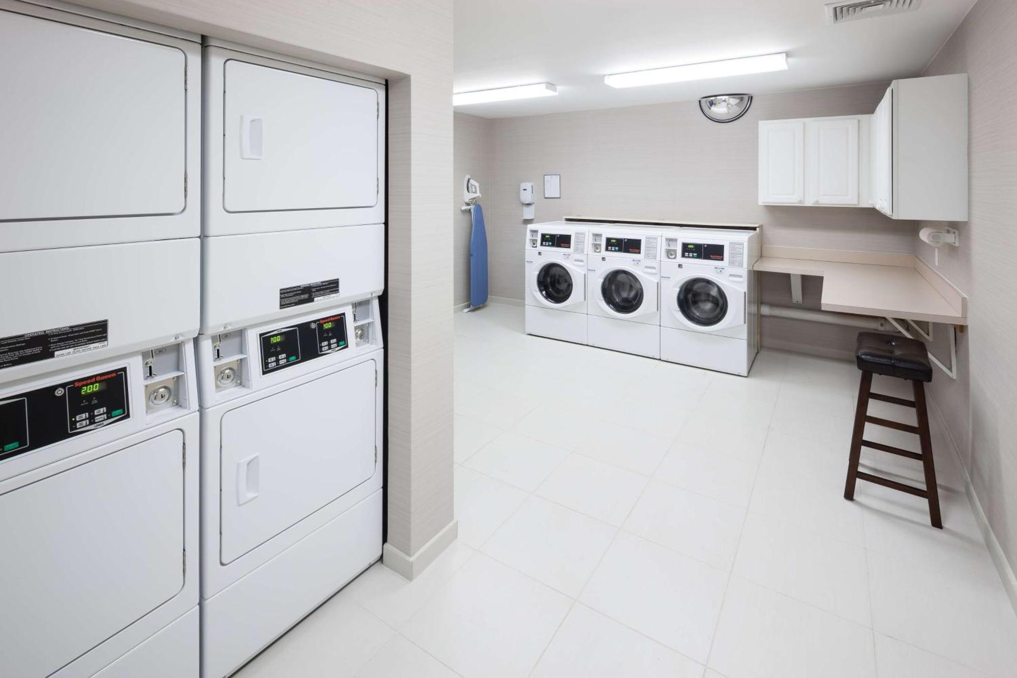 Homewood Suites By Hilton Mahwah Ngoại thất bức ảnh